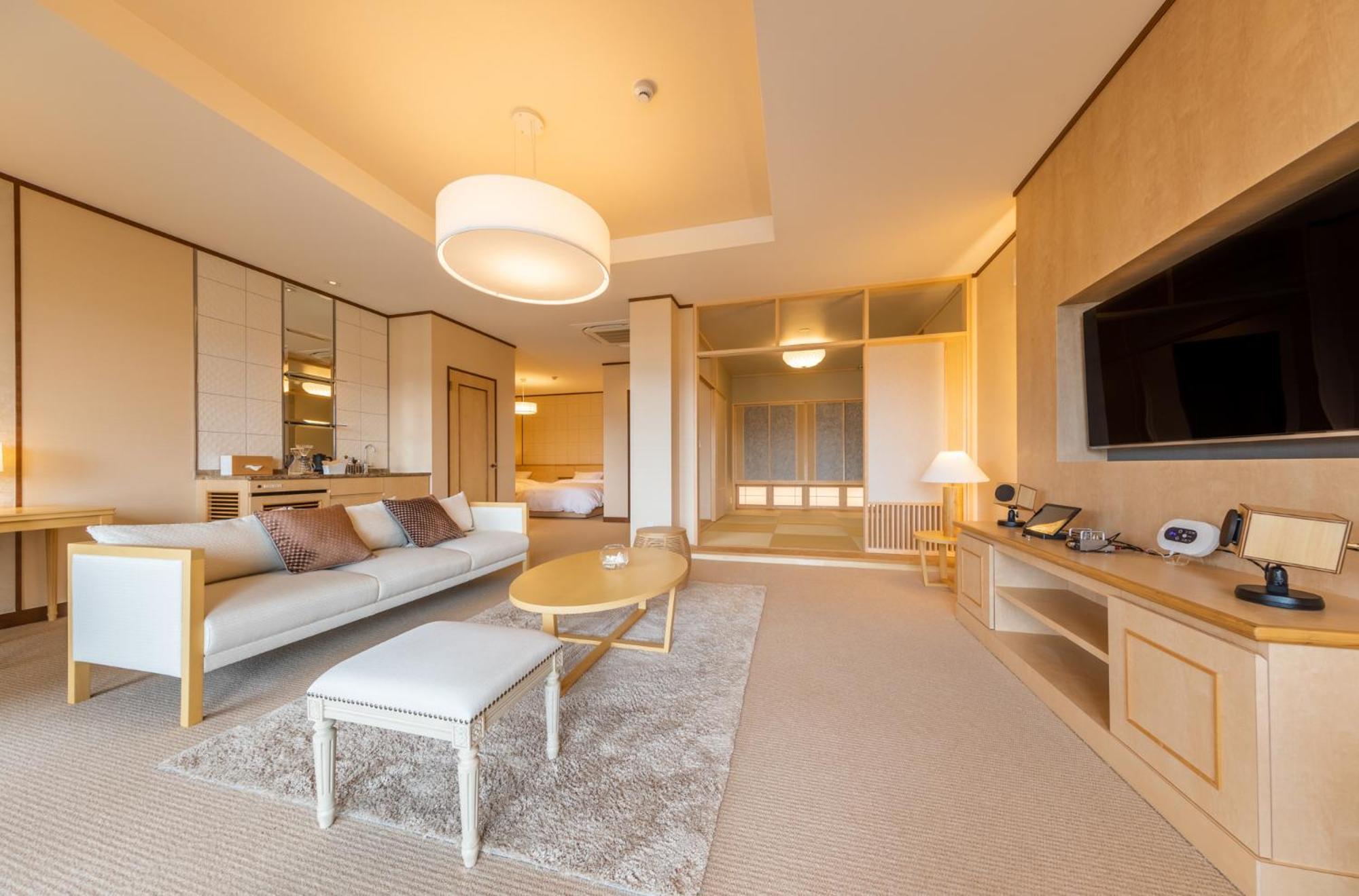 Katakura Silk Hotel Suwa  Extérieur photo